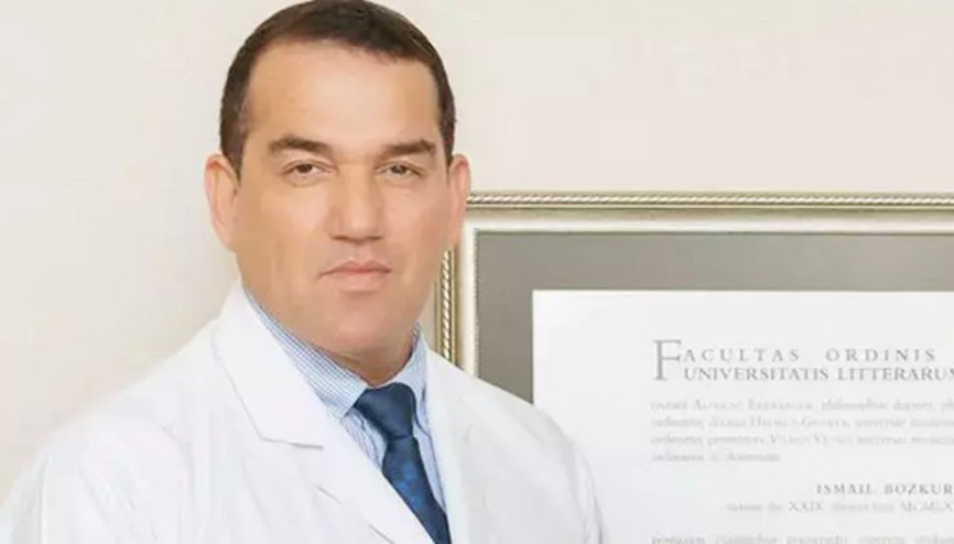 Amerikan Hastanesi Başhekimi İsmail Bozkurt yaşamını yitirdi... Kaldırımda yürüdüğü son anları kameraya yansıdı