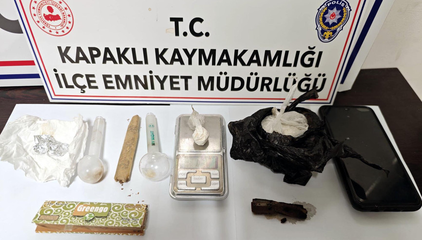 Kapaklıda uyuşturucu satışı yapan şüpheli tutuklandı Kapaklıda uyuşturucu satışı yapan şüpheli tutuklandı