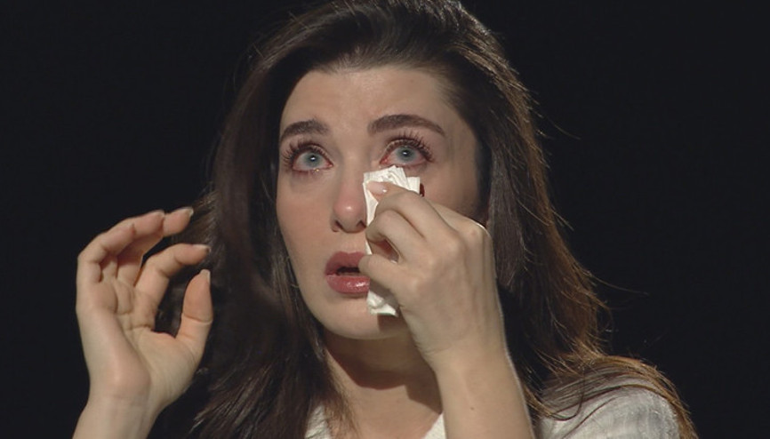 Aslıhan Güner: İnsanların acısı varken birilerinin yemek, hizmet beklemesi...