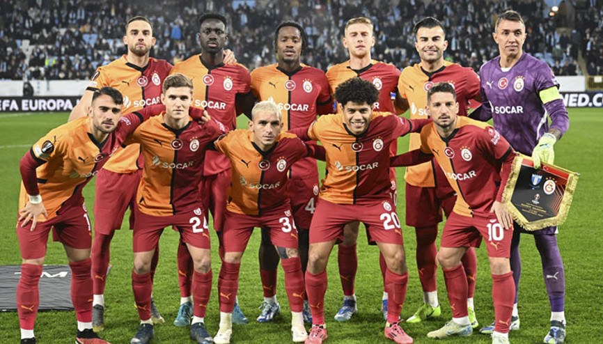 Galatasarayda Davinson Sanchez şoku Malmö maçına devam edemedi