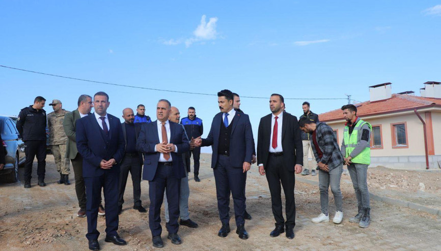 Altınözü’nde köy afet konutları yükseliyor Altınözü’nde köy afet konutları yükseliyor