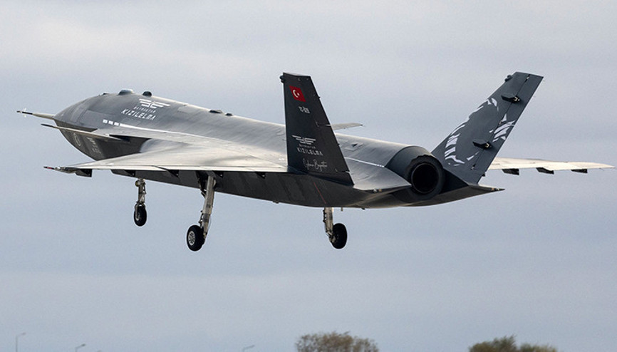 BAYKARdan Bayraktar Kızılelma paylaşımı: Tam iki yıl evvel ufka kanat açtı