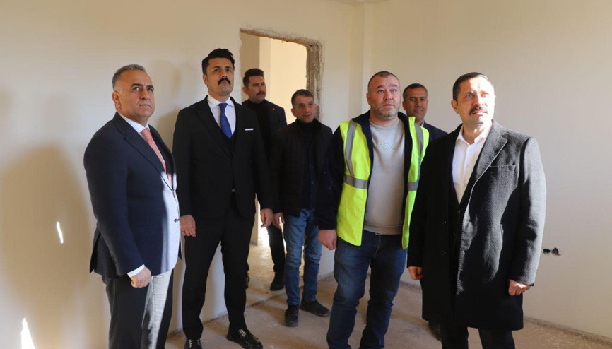 Altınözü’de köy konutu inşaatları sürüyor Altınözü’de köy konutu inşaatları sürüyor