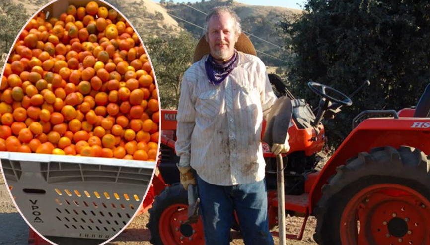 Efsane filmin oyuncusu sinemadan elini eteğini çekti... Kirli gömleği, elinde küreği... Artık mandalina yetiştiriyor