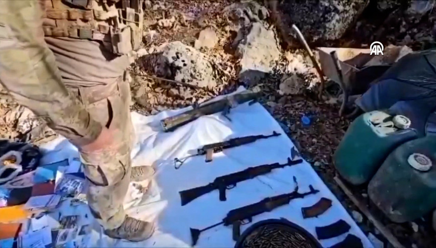 Pençe-Kilit Operasyonu bölgesinde silah ve mühimmat ele geçirildi