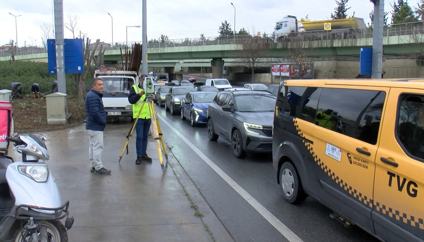 İstanbul - Bakırköydeki sabıkalı alt geçitte kot düşürme çalışmaları başladı