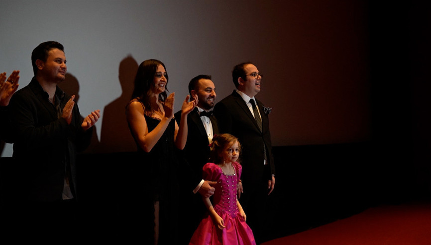 BKMden 2025in ilk filmi ‘Tur Rehberi’nin galası kahkahalar eşliğinde gerçekleşti