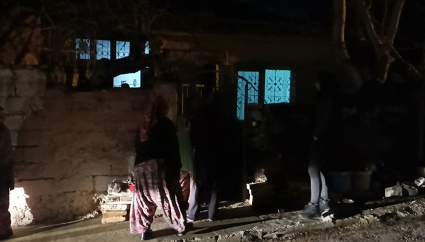 Burdurda bir kadın evinde oğlu tarafından ölü bulundu