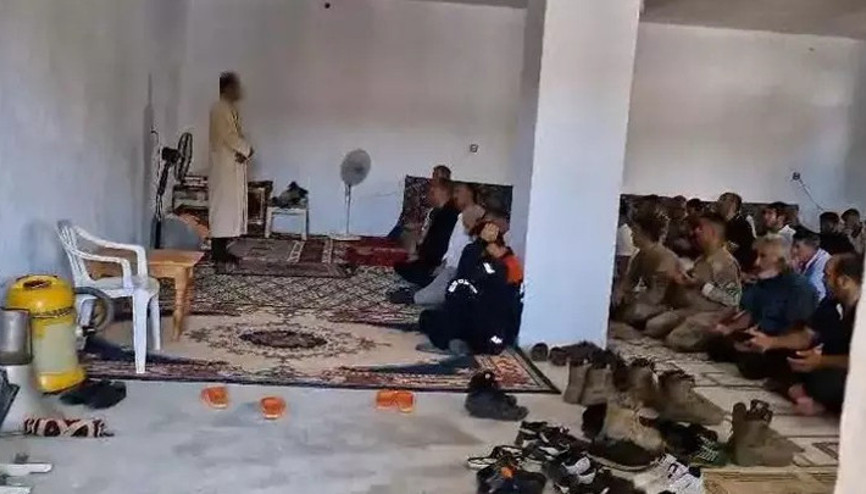 Diyarbakırda Tavşantepe Mahallesi imamı hakkında karar: Görevden ihraç edildi Diyarbakırda Tavşantepe Mahallesi imamı hakkında karar: Görevden ihraç edildi