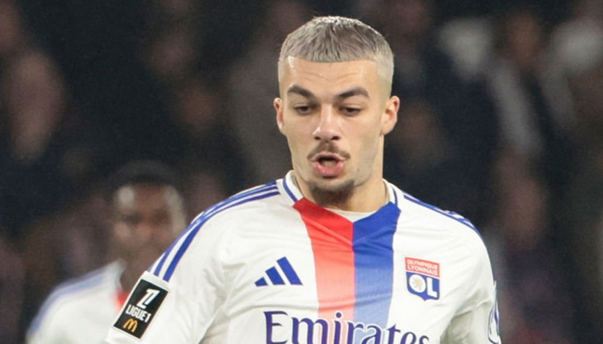 Galatasaray’ın 21 milyon Euro’luk önerisine Lyon’dan ret Galatasaray’ın 21 milyon Euro’luk önerisine Lyon’dan ret
