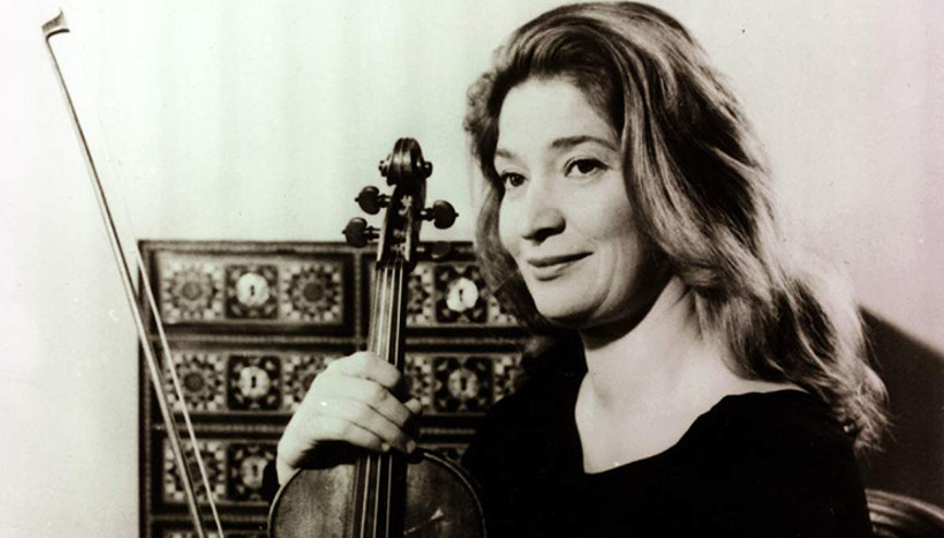 Ünlü keman sanatçısı Ayla Erduran 90 yaşında hayatını kaybetti