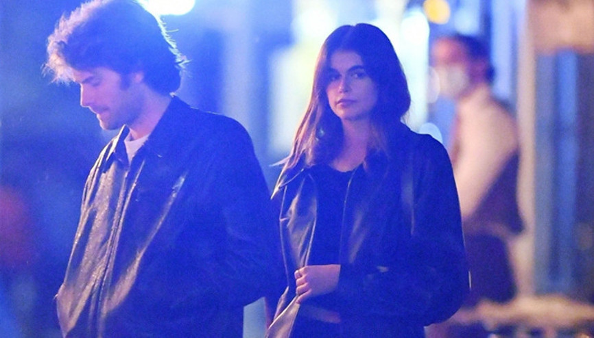 Ünlü çift Kızımız bari nişanlansın diyordu... Damat adayı elden gitti Ünlü çift Kızımız bari nişanlansın diyordu... Damat adayı elden gitti