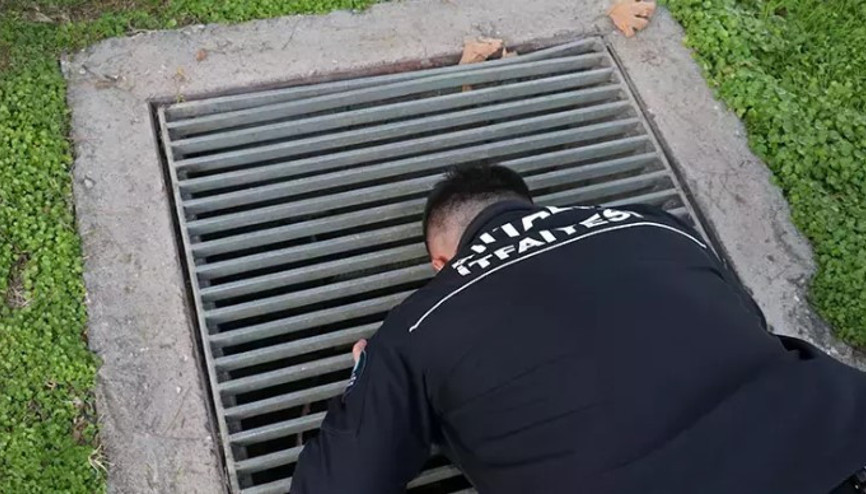 Kanalizasyondan gelen ‘çocuk sesi’ ihbarı, ekipleri harekete geçirdi