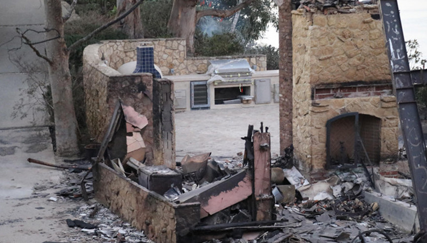 Servetinin yarısını eski karısına kaptırmıştı... Ünlü oyuncu işe gitti, döndüğünde artık bir evi yoktu... Eşyalarımın yükünden kurtuldum