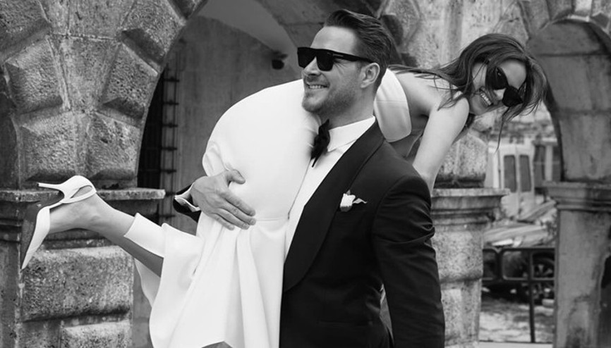 Ben bekleyemem yaza kadar. Gel, hemen evlenelim