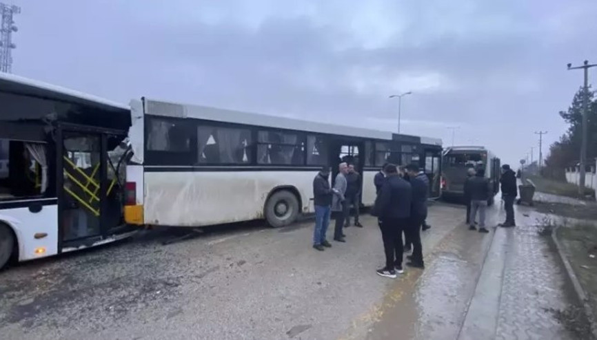 Ankaranın Çubuk ilçesinde zincirleme trafik kazası Çok sayıda yaralı