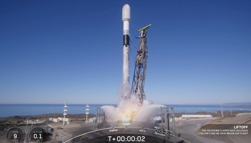 Fergani Uzayın ilk uydusu uzaya fırlatıldı İşte o anlar... Selçuk Bayraktardan ilk açıklama