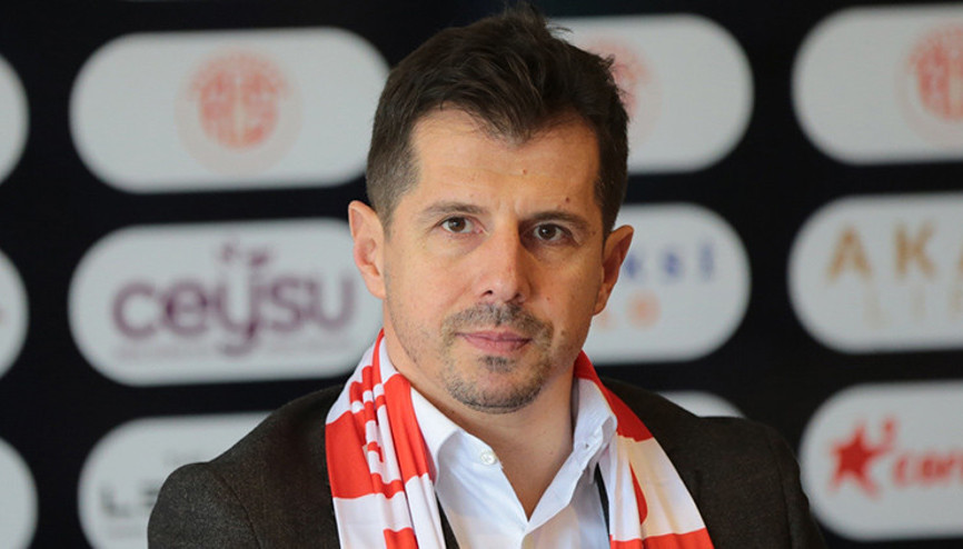Antalyasporda Emre Belözoğlu dönemi başladı: Alex ile görüşeceğim