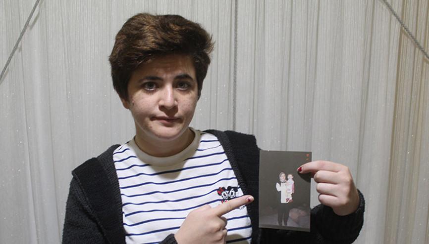 Kayseride Yeşilçam filmi gibi olay Babası ölmeden önce vicdan yapıp itiraf etti... Rus olduğunu öğrenen genç kadın 11 yıldır anne babasını arıyor