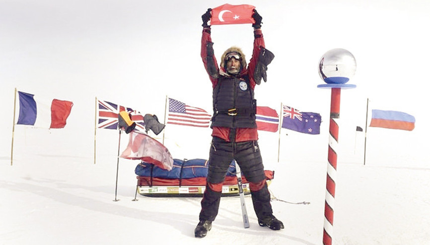 Güney Kutbu’na ulaşan ilk Türk... 933 km kızak çekti Ay-yıldızlı bayrağı dikti