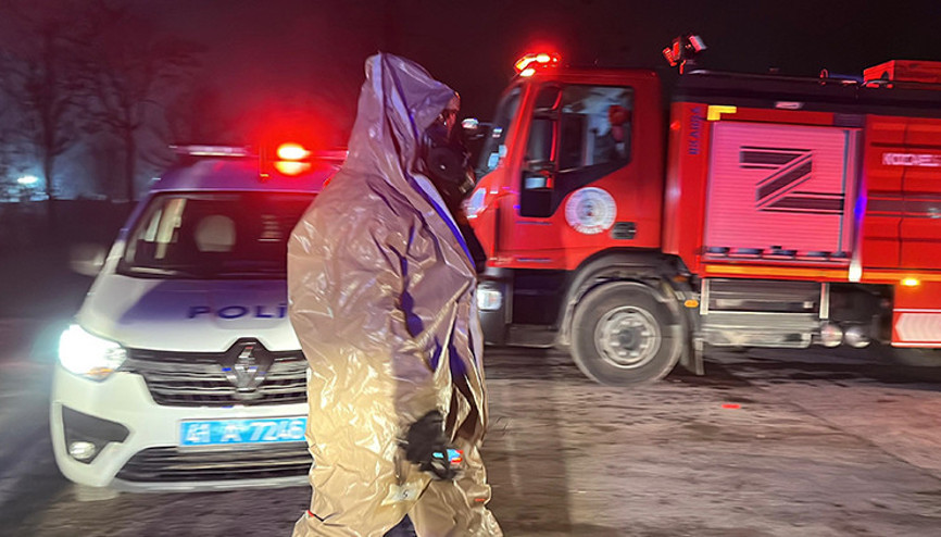 Gaz dolum tesisinde gaz sızıntısı... Ekipler hemen müdahale etti Gaz dolum tesisinde gaz sızıntısı... Ekipler hemen müdahale etti