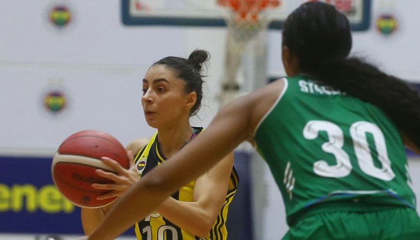 Fenerbahçe Opet ilk yenilgisini aldı