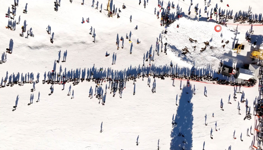 Kayakçıların telesiyej kuyruğu zirveye uzadı