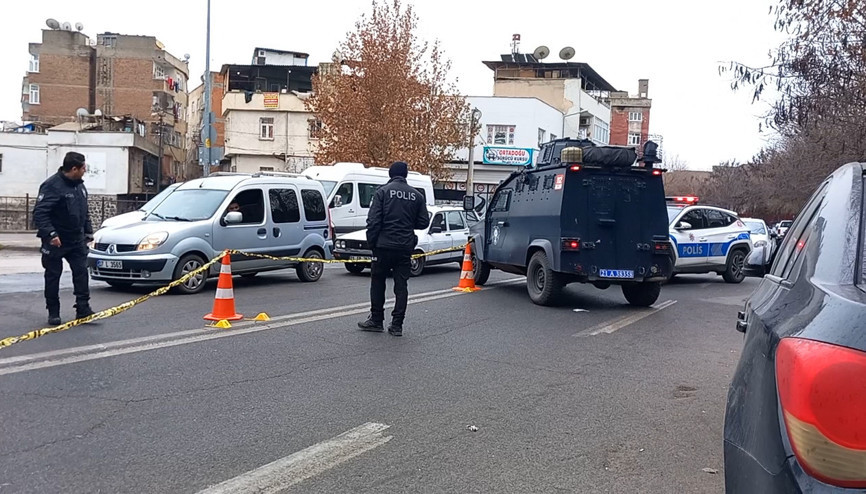Sokakta yürürken uğradığı silahlı saldırıda öldü