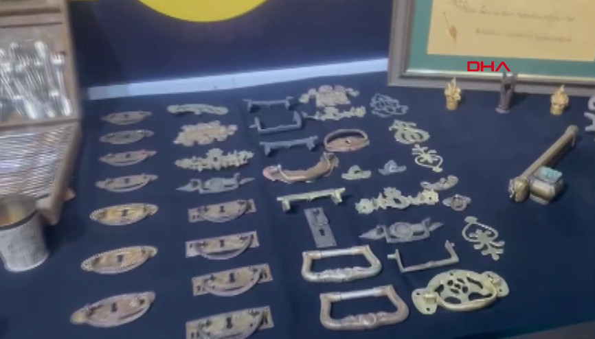 Tarihi eser kaçakçılığı operasyonu 1,5 milyon TL değerinde 243 eser ele geçirildi