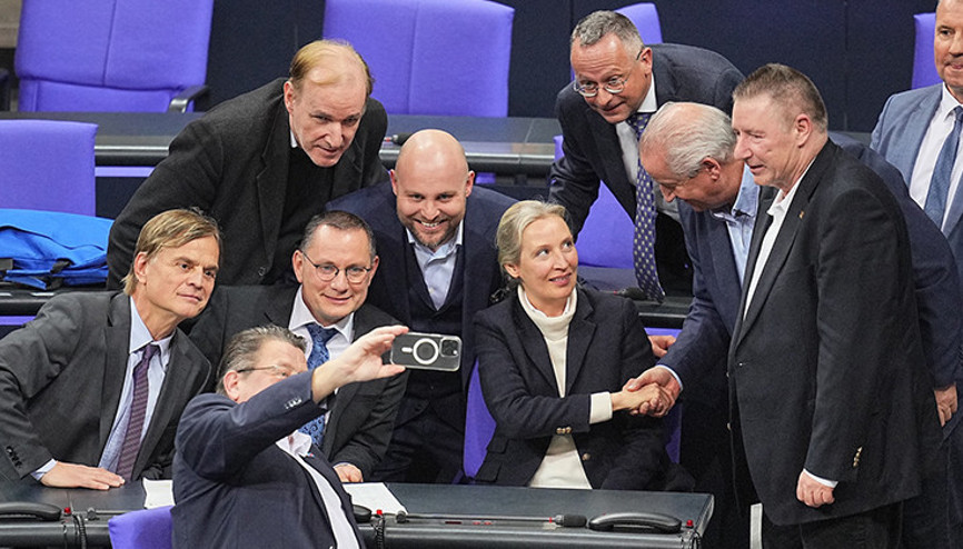 Almanya’da siyasi deprem:  AfD’nin desteğiyle göç tasarısı kabul edildi