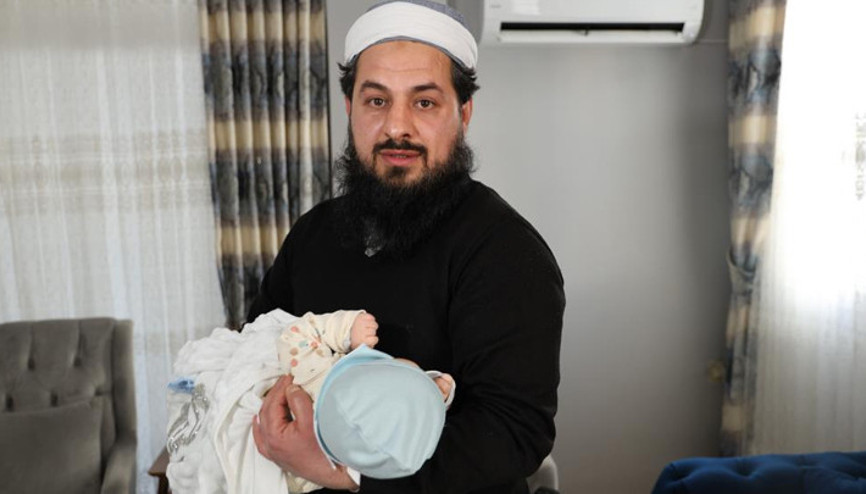 Adanada bebekten topuk kanı alınmasına ailesi izin vermedi 2.5 aylık bebeğe kayyum atandı