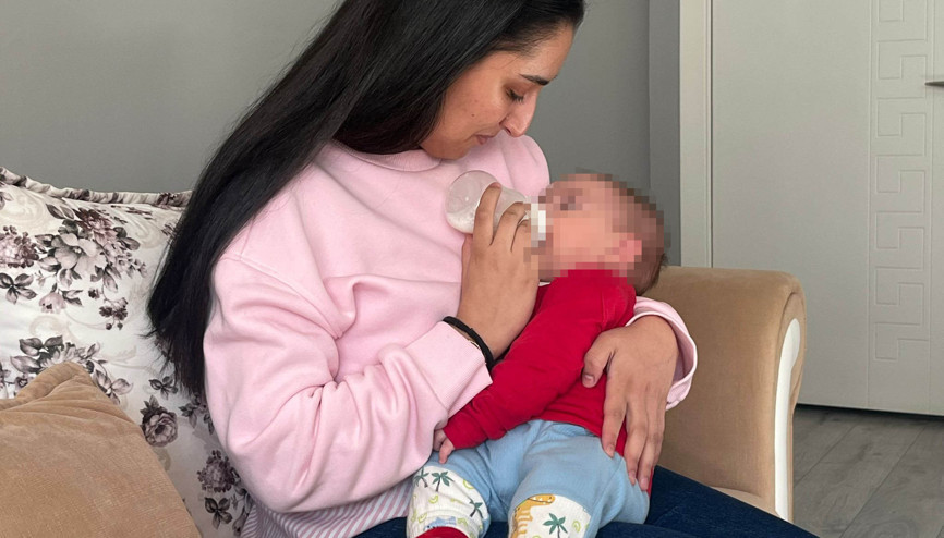 Bebeğini cam sehpanın üzerine atarak yaralayan babaya 2 ay uzaklaştırma kararı