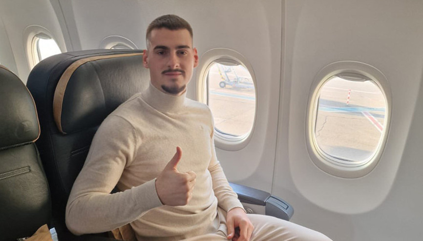 Fenerbahçenin yeni sağ beki: Mimovic