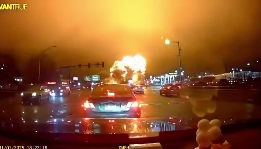 ABDde bir uçak kazası daha Özel jet yerleşim yerine düştü