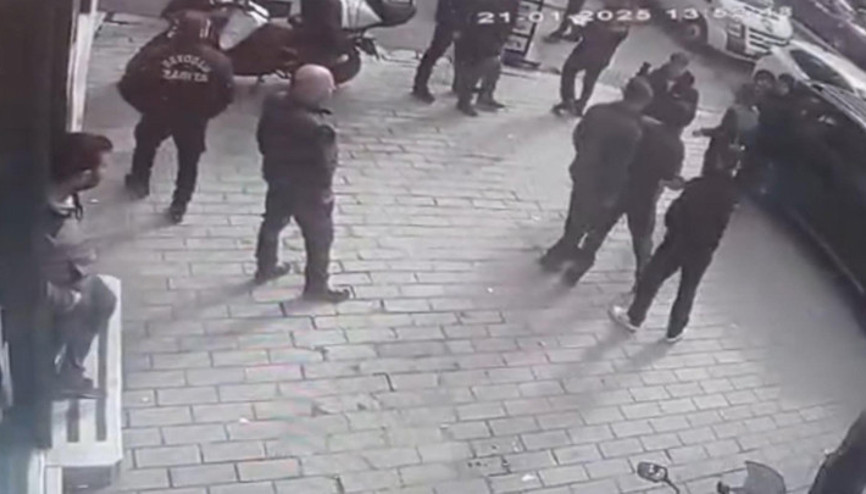 Karaköyde iş yeri çalışanlarıyla valeler arasında silahlı kavga Olaya karışanların 54 suç kaydı çıktı