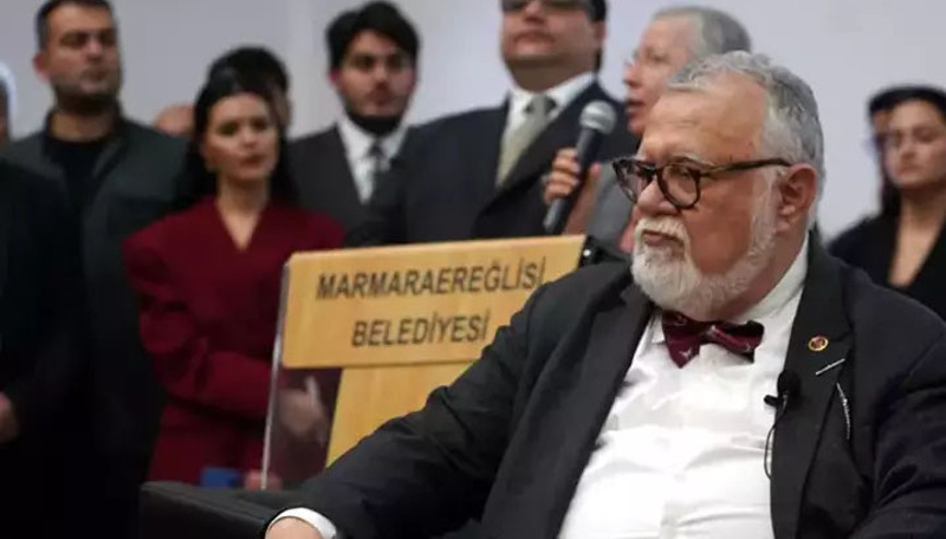 Prof. Dr. Şengör uyardı: Marmara’da 7 metre tsunami dalgası olabilir Prof. Dr. Şengör uyardı: Marmara’da 7 metre tsunami dalgası olabilir