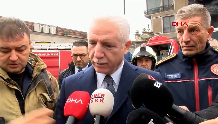 İstanbul Valisi Davut Gül, Mısır Çarşısı yanındaki restoranda çıkan yangına ilişkin açıklama yaptı
