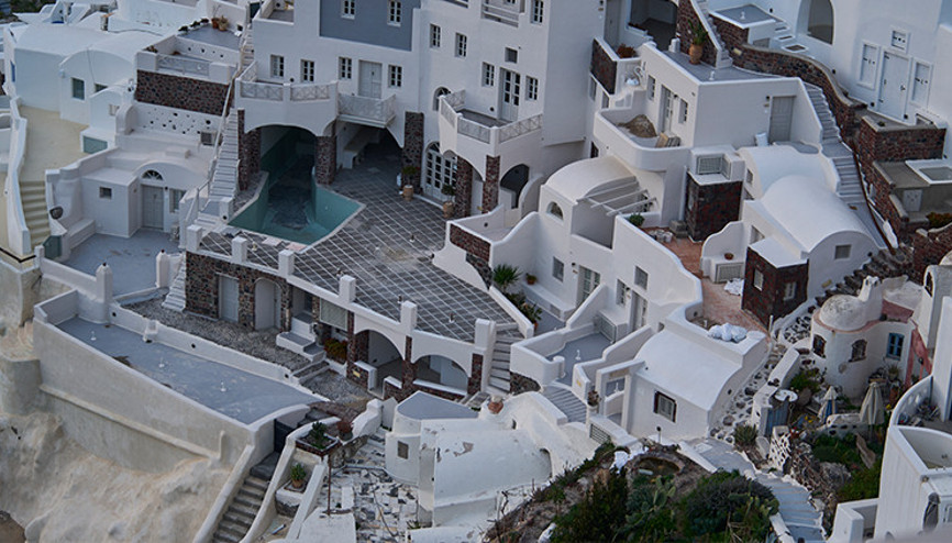 Santorinide OHAL ilan edildi