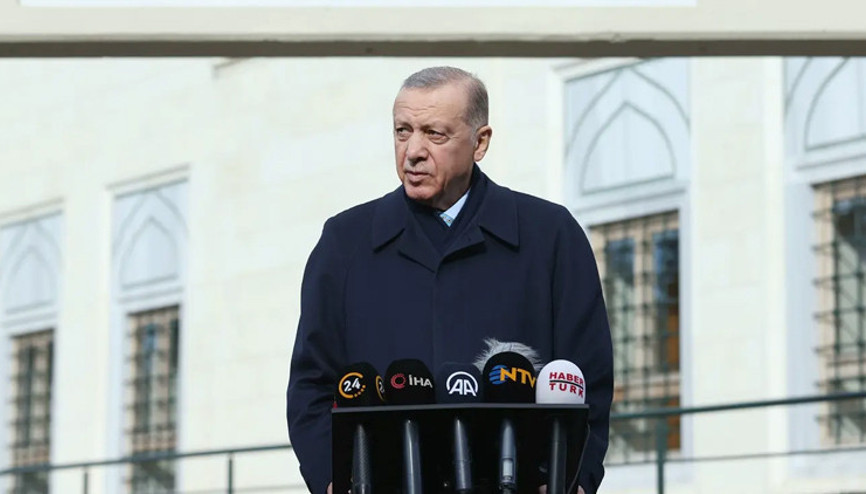 Cumhurbaşkanı Erdoğan, cuma namazını Hz. Ali Camisinde kıldı
