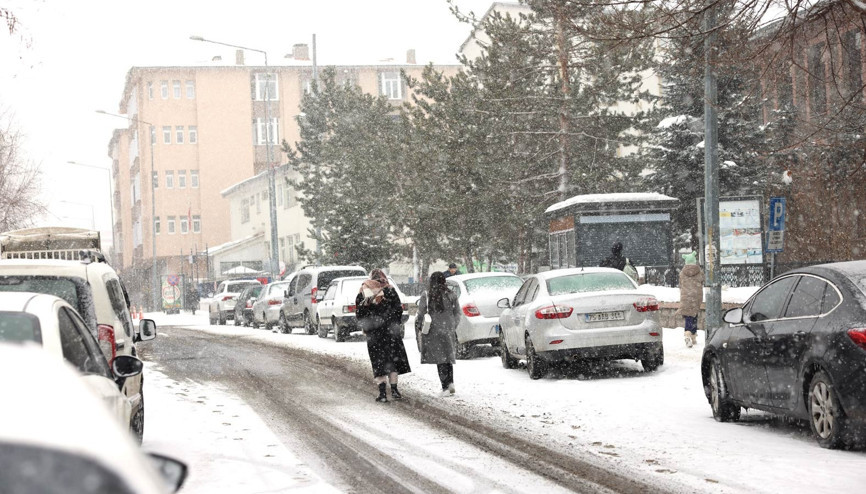 Türkiye beyaza büründü