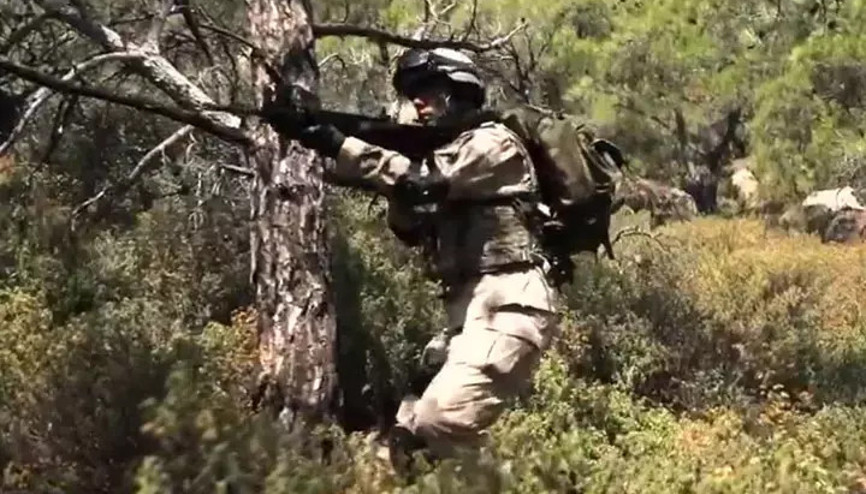 Bakan Yerlikaya duyurdu: Biri gri listede iki terörist yakalandı