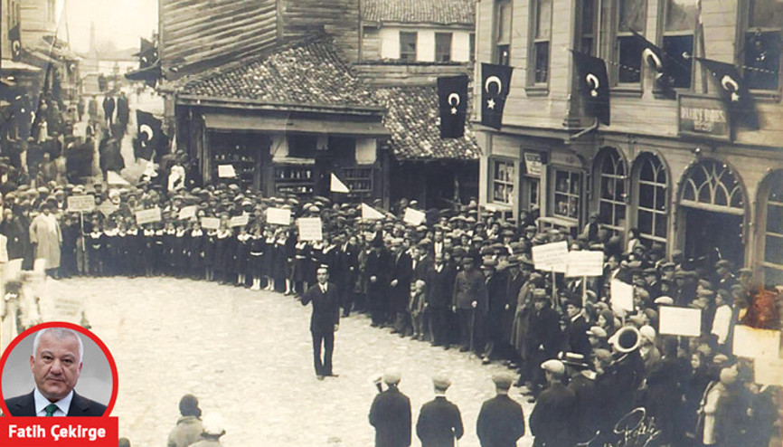 Anadolu’dan 3 muhteşem kadın hikâyesi... Köyde erkek kalmayınca şehitleri kadınlar gömdü