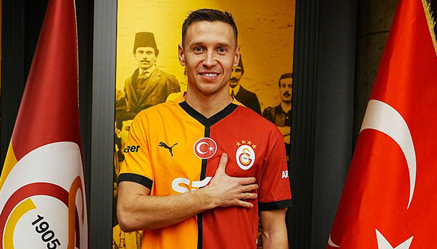 Galatasarayın yeni transferi Frankowski 210. yabancı oldu
