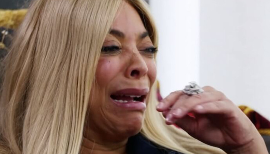 Hayatı bir kabusa döndü... Ünlü sunucuyu bir odaya kilitlediler... Sadece bir saat güneşi görebiliyor Hayatı bir kabusa döndü... Ünlü sunucuyu bir odaya kilitlediler... Sadece bir saat güneşi görebiliyor