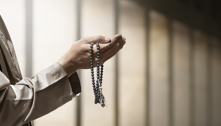 Adetliyken kandilde yapılacak ibadetler neler, hangi dualar okunur Reglken kandilde dua okunur mu, nasıl ibadet edilir