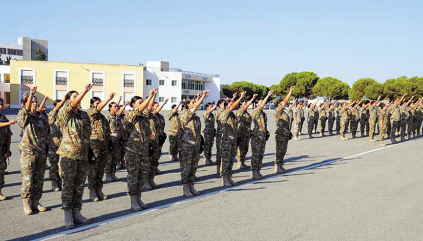 Er bulmakta zorlanan Rumlar kadın asker arıyor