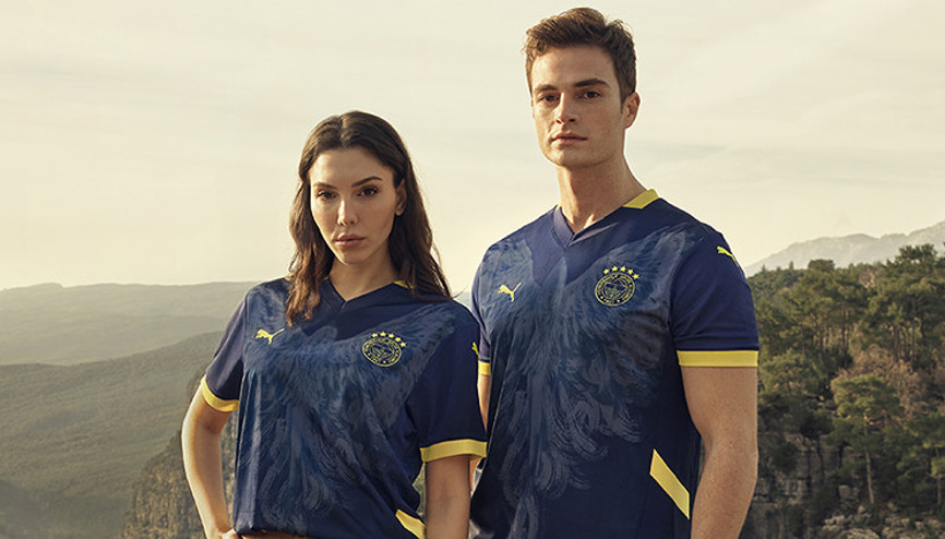Fenerbahçe 2024-2025 özel formasını tanıttı