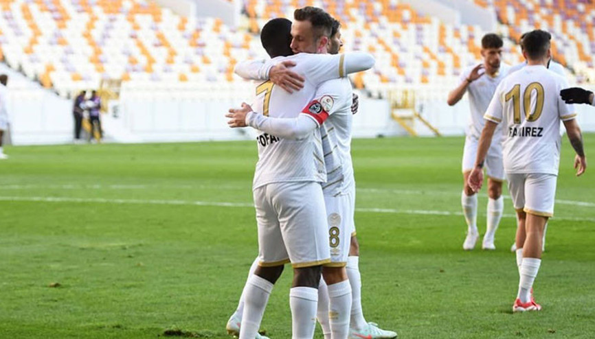 Manisa FK, Yeni Malatyaspor karşısında gol oldu yağdı