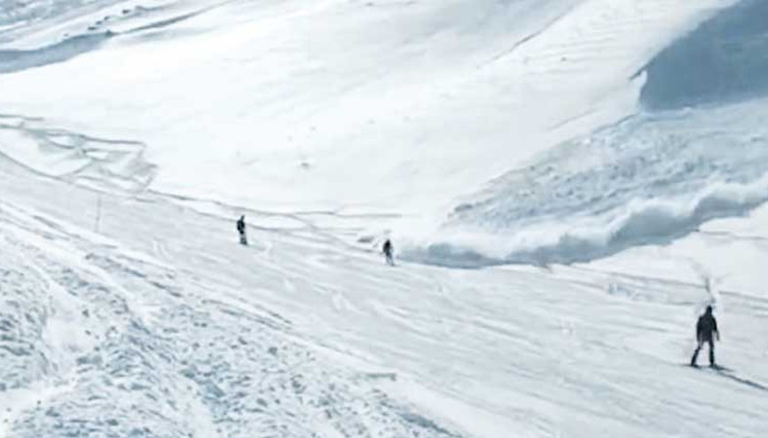 Çığ felaketi ucuz atlatıldı Çığ felaketi ucuz atlatıldı