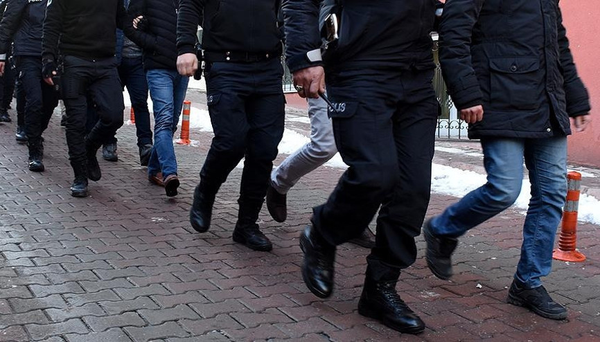 İstanbul merkezli 10 il terör operasyonu: 52 gözaltı